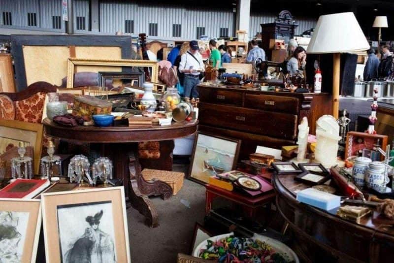 Flea Market 