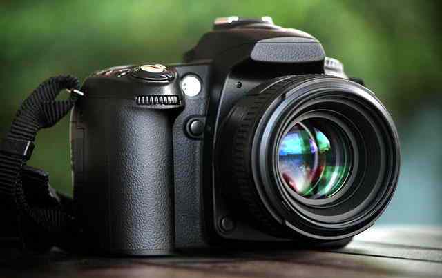 dslr-camera
