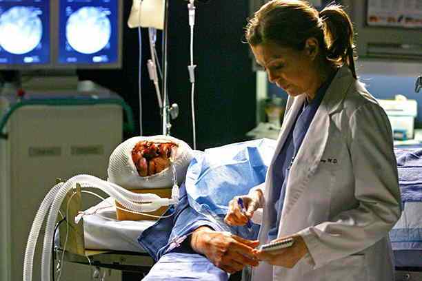 05-greysanatomy-shondaland-georgeomalley