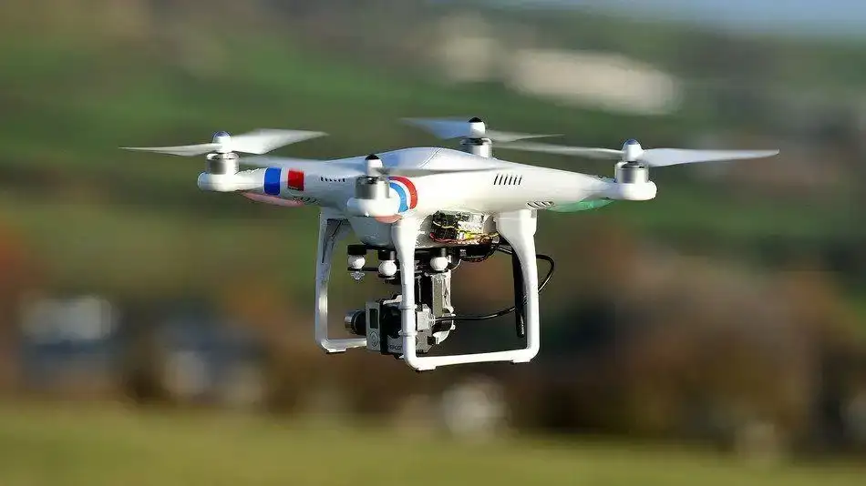 Επαγγελματίας χειριστής drone: Η εξέλιξη ενός νέου επαγγέλματος
