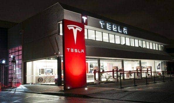Η σημασία της επένδυσης της Tesla στην Ελλάδα