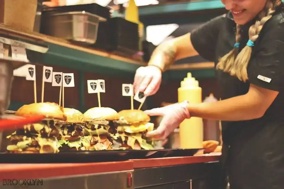 Brooklyn, The Taste Factory: για burger πάμε Brooklyn