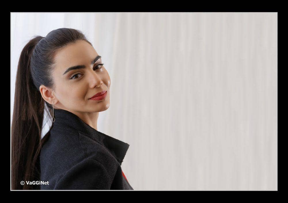 Σοφία Μανουσάκη: “Ακολουθώ αυτό που αγγίζει την ψυχή μου”