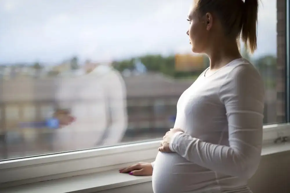  Πίεση στις γυναίκες να μείνουν έγκυες