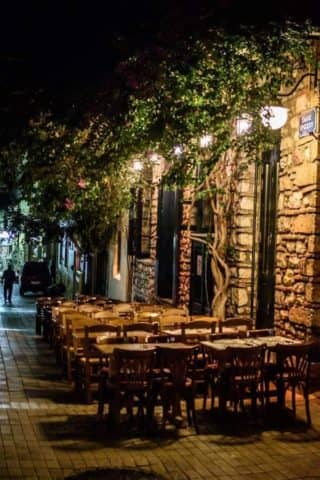 Πέτρινο μαγαζί μπυραρία