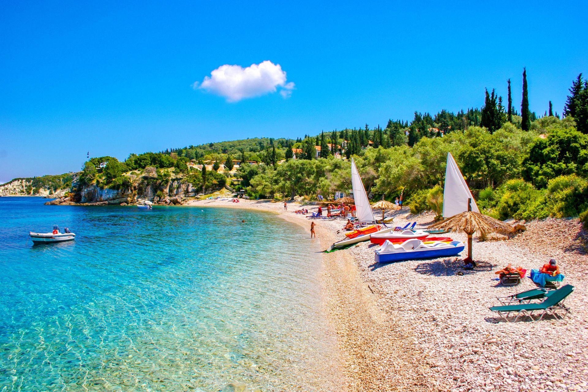 Ταξιδεύοντας στο άγνωστο με 5+1 κρυμμένα νησιά της Ελλάδας