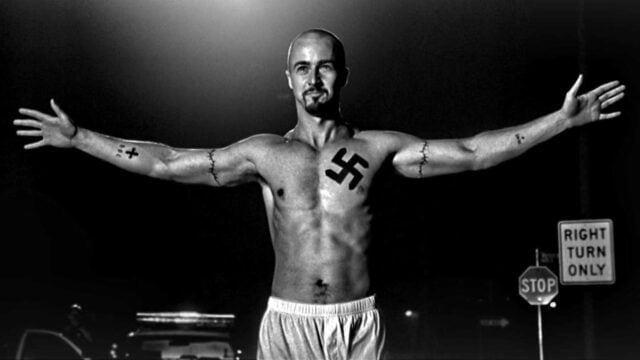 american-history-x 8+2 ταινίες που τα έβαλαν με τον φασισμό