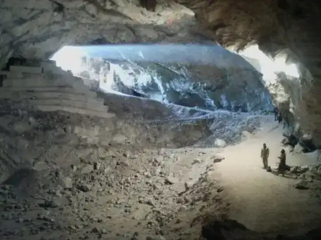 Το σπήλαιο Νταβέλη