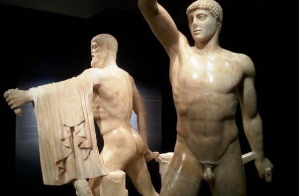 αρμόδιος και αριστογείτων