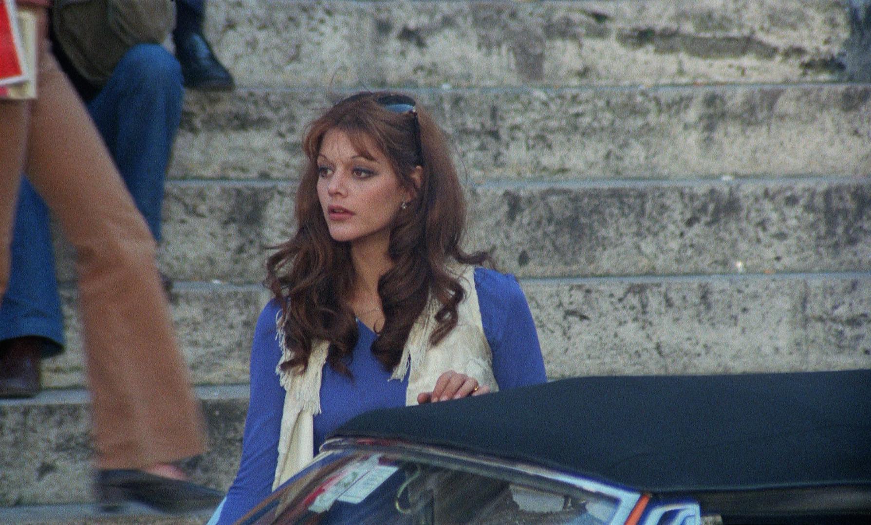 Tina Aumont