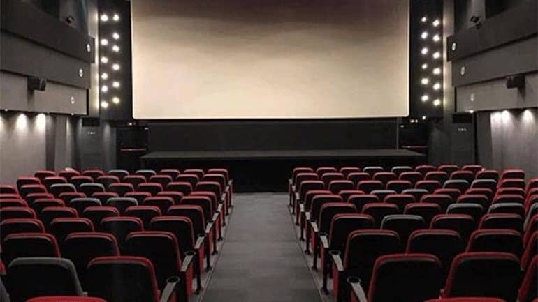 Από το θεατρικό σανίδι στη μεγάλη οθόνη