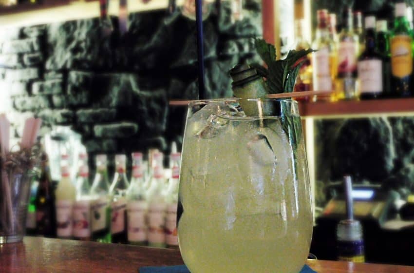 Συνταγή: ιδιαίτερα καλοκαιρινά cocktail