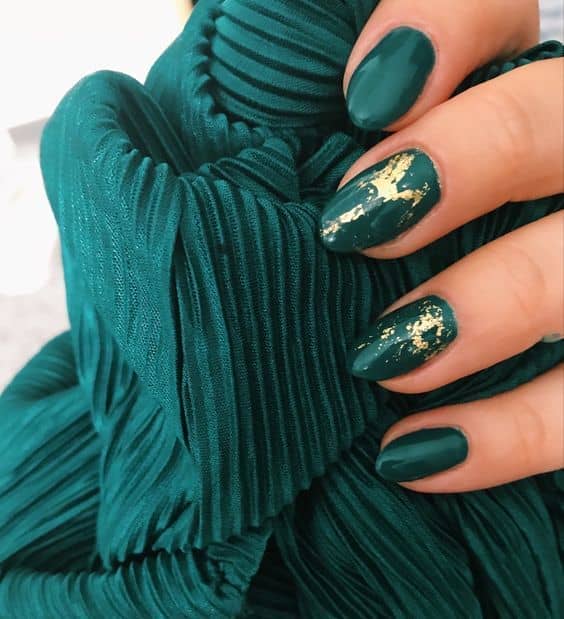 γιορτινά nail inspo