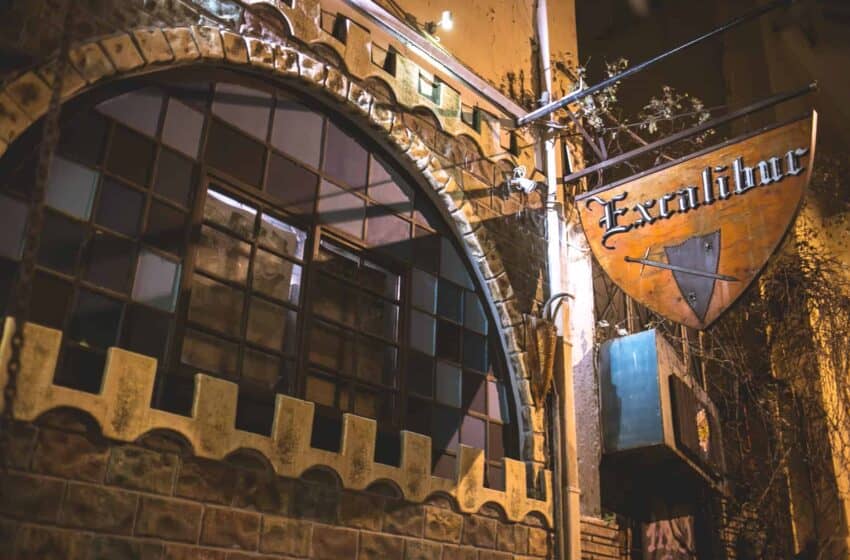 Excalibur bar: Ένα “μεσαιωνικό” bar στην Αθήνα